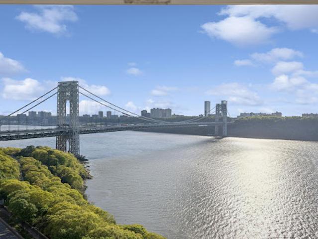 Apartment for sale in Arverne, New York