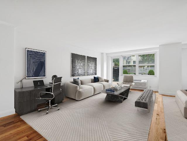 Apartment for sale in Arverne, New York