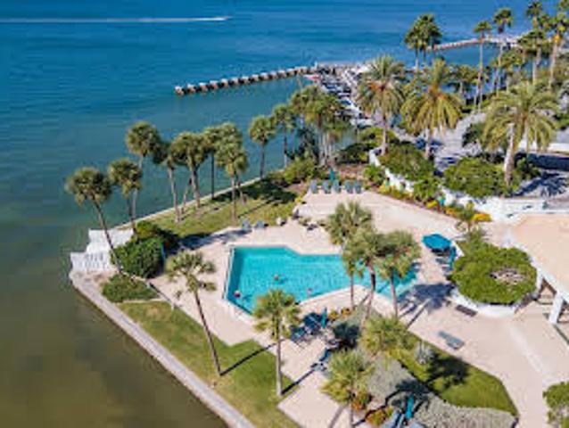 Apartment for sale in Sarasota
