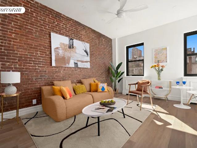 Apartment for sale in New York, Arverne