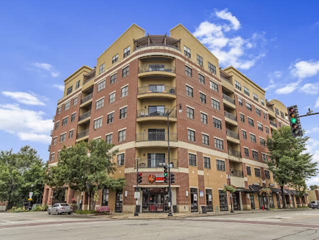 Apartment for sale in Skokie, Illinois