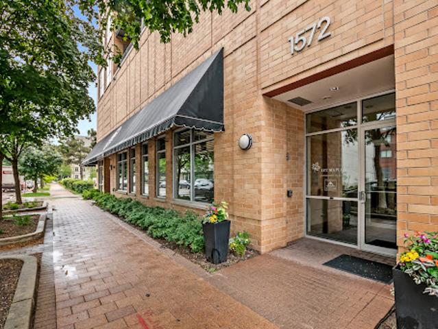 Apartment for sale in Evanston, Illinois