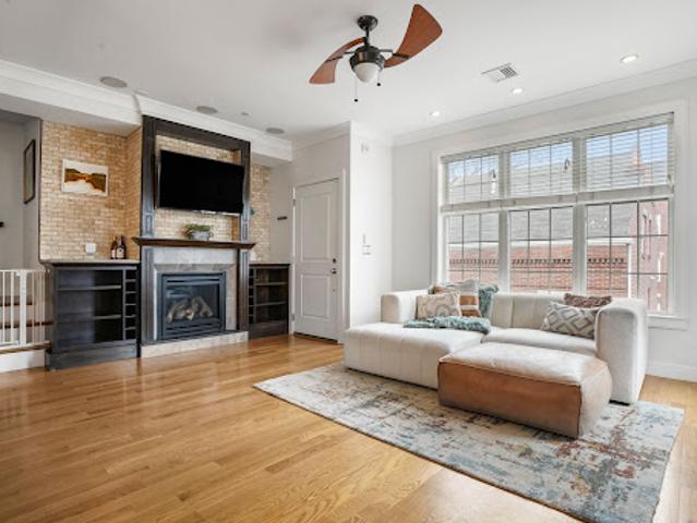 Apartment for sale in Boston, Massachusetts