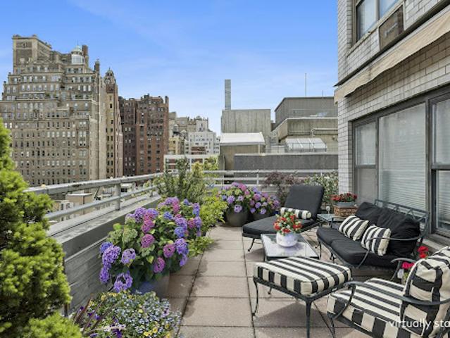 Apartment for sale in Arverne, New York