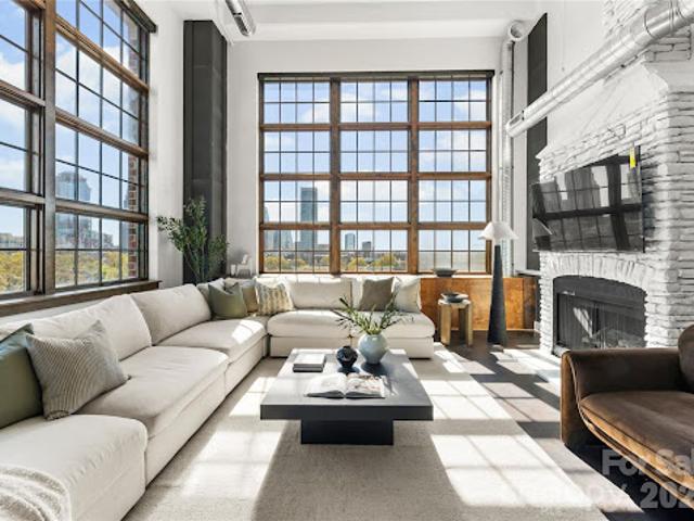 Apartment for sale in Mecklenburg, North Carolina