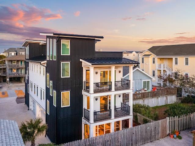 Apartment for sale in Wrightsville Beach, North Carolina