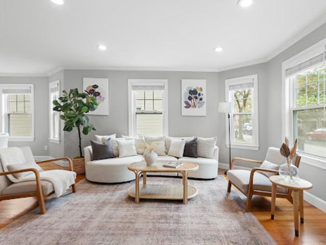 Apartment for sale in Arlington, Middlesex County