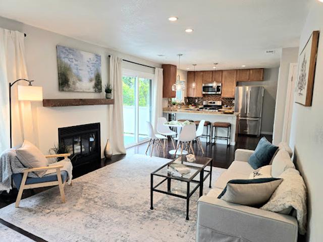 Apartment for sale in Novato, California
