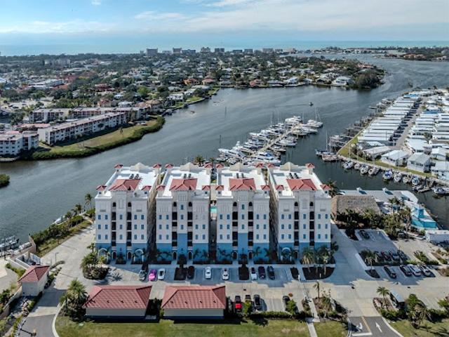 Apartment for sale in Venice, Florida