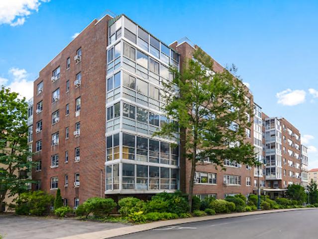 Apartment for sale in Mamaroneck, New York