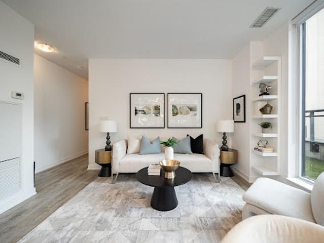 Apartment for sale in Woburn, Ontario
