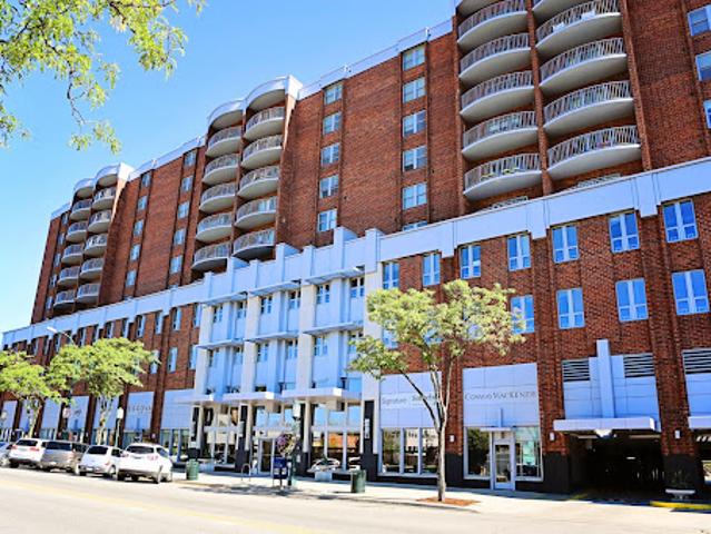 Apartment for sale in Birmingham, Michigan