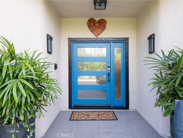 Apartment for sale in Corona Del Mar, California