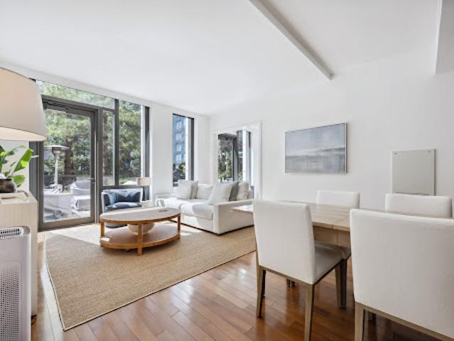 Apartment for sale in Arverne, New York