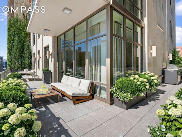 Apartment for sale in Arverne, New York