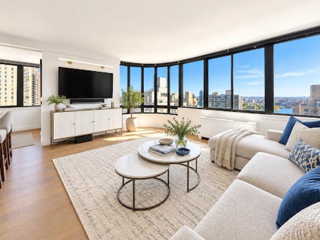 Apartment for sale in New York, Arverne