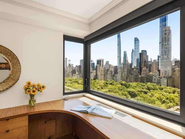 Apartment for sale in Arverne, New York