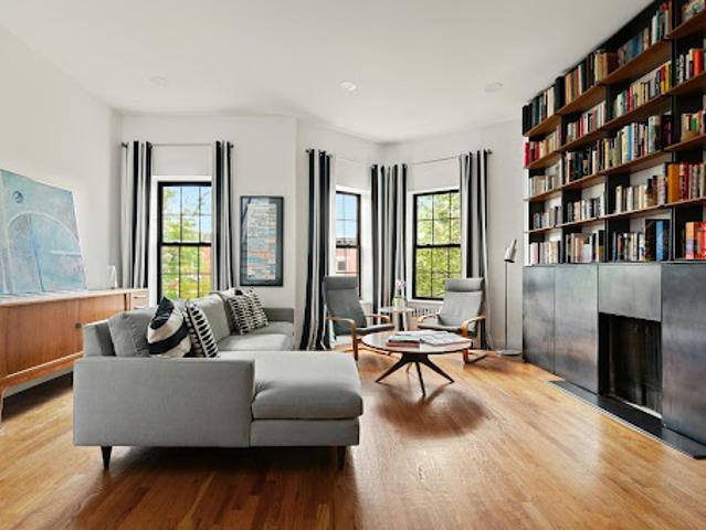 Apartment for sale in Arverne, New York