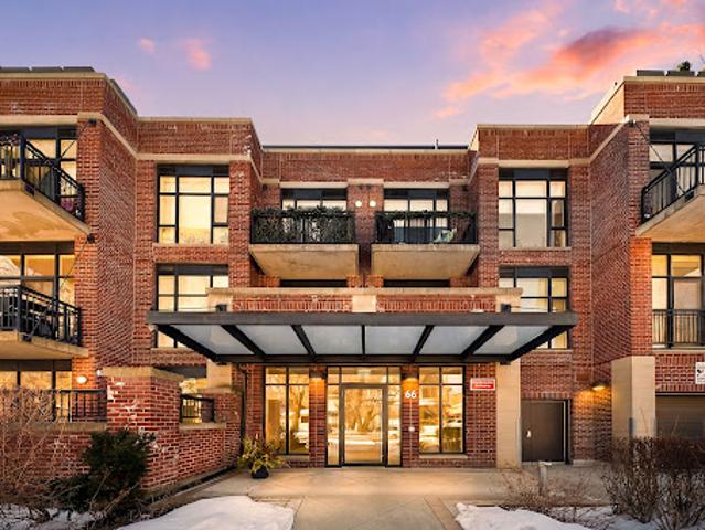 Apartment for sale in Woburn, Ontario