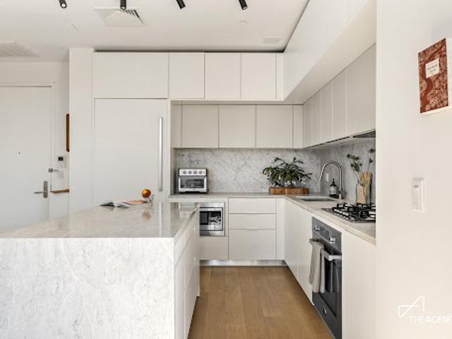Apartment for sale in Arverne, New York