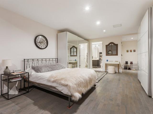 Apartment for sale in Arverne, New York