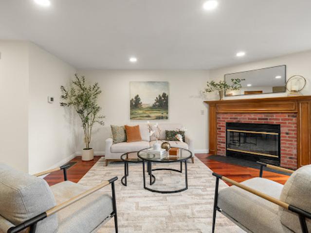 Apartment for sale in Acton, Massachusetts