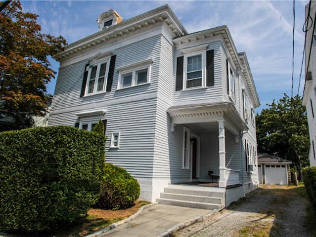 Apartment for sale in Newport, Rhode Island