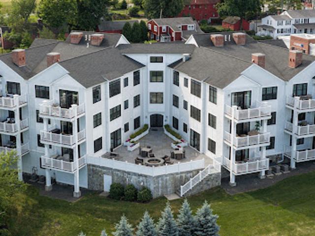Apartment for sale in Farmington, Connecticut