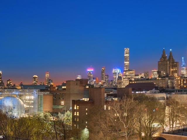 Apartment for sale in Arverne, New York