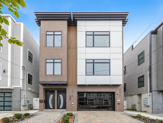 Apartment for sale in Hudson, New Jersey