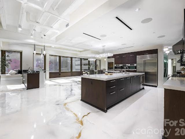 Apartment for sale in Charlotte, Mecklenburg County