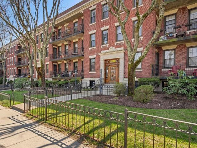 Apartment for sale in Boston, Massachusetts