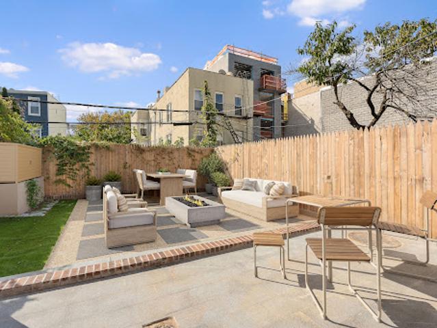 Apartment for sale in Arverne, New York