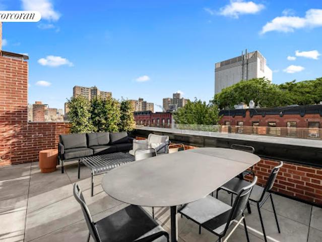 Apartment for sale in Arverne, New York