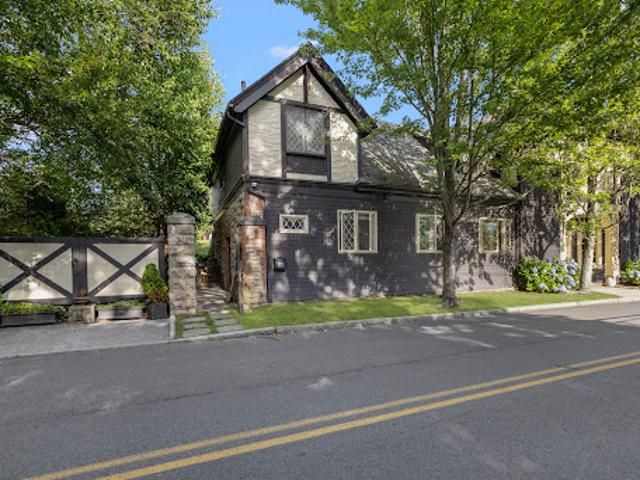 Apartment for sale in Newport, Rhode Island
