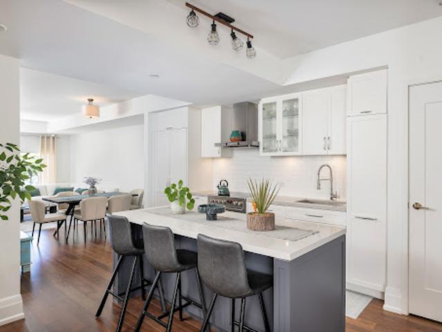 Apartment for sale in Woburn, Ontario