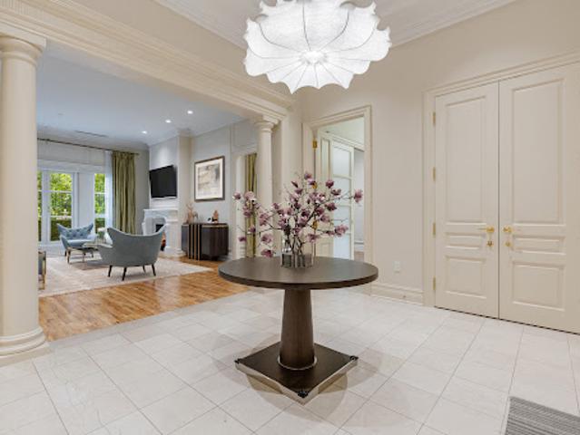 Apartment for sale in Woburn, Ontario