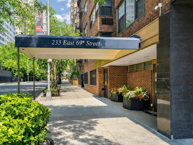 Apartment for sale in Arverne, New York