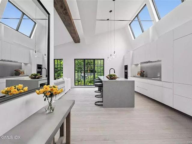 Apartment for sale in Brooklyn, Northeastern Connecticut Planning Region