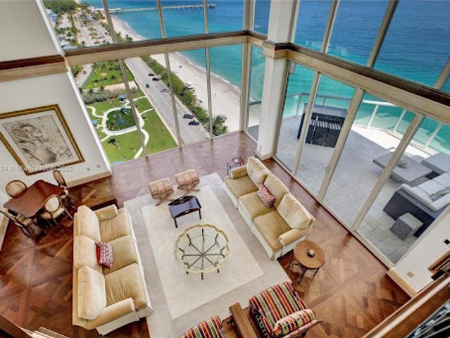 Apartment for sale in Hollywood, Florida