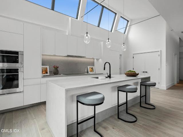 Apartment for sale in Westport