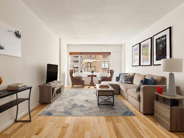 Apartment for sale in Arverne, New York