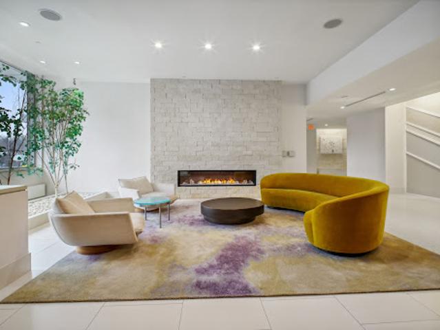 Apartment for sale in Edgewater, New Jersey