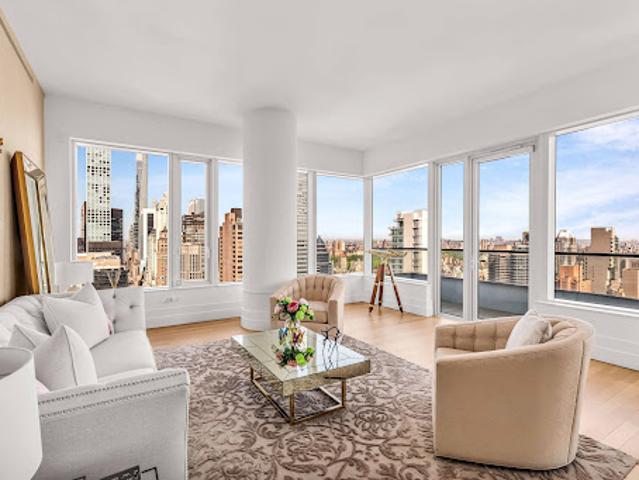 Apartment for sale in Arverne, New York