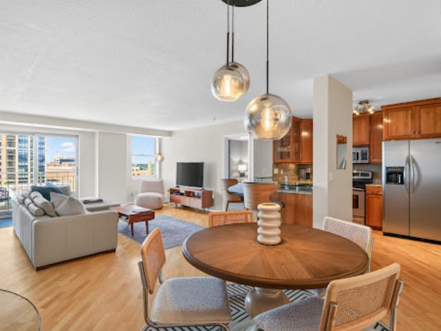 Apartment for sale in Hennepin, Minnesota