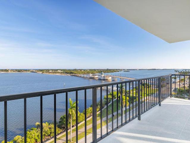 Apartment for sale in West Palm Beach, Florida