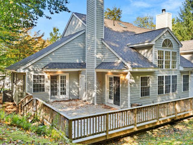 Apartment for sale in Hancock, Berkshire County