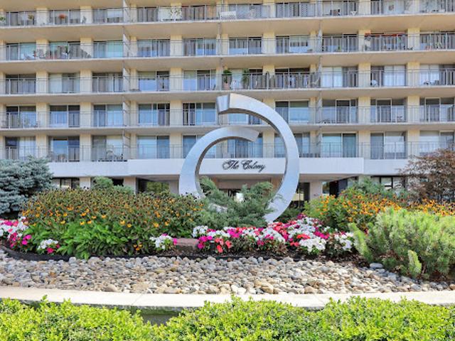Apartment for sale in Fort Lee, New Jersey