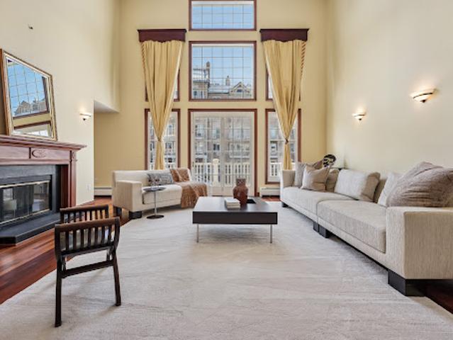 Apartment for sale in Hudson, New Jersey