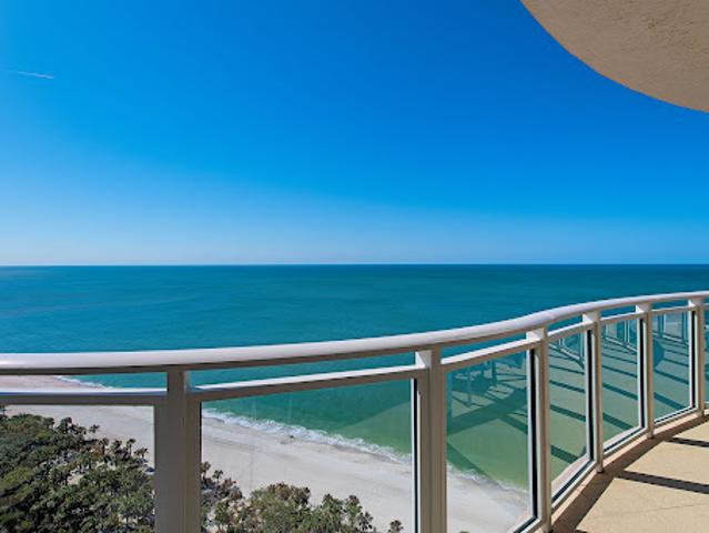 Apartment for sale in Naples, Florida